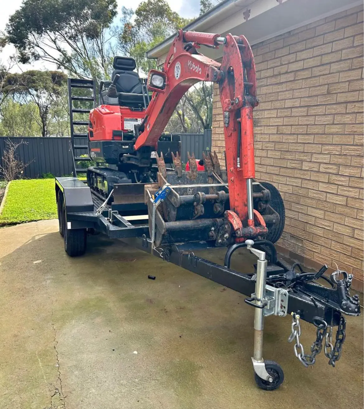 Mini excavator and trailer repairs